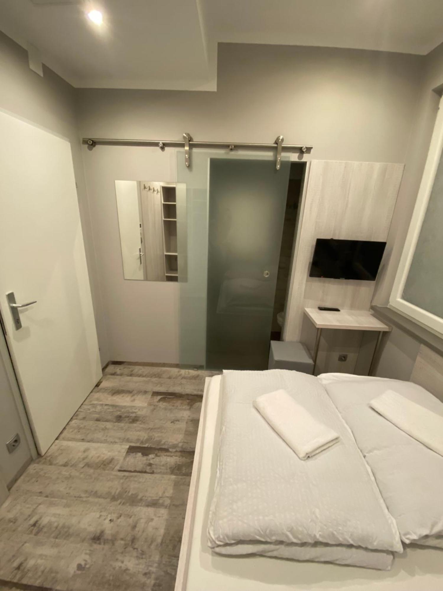 Do Step Meidling - Self-service-hotel Hotel